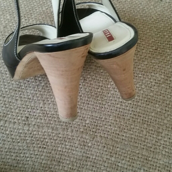 Authentic Prada open toe black leather heels - Picture 3 of 8